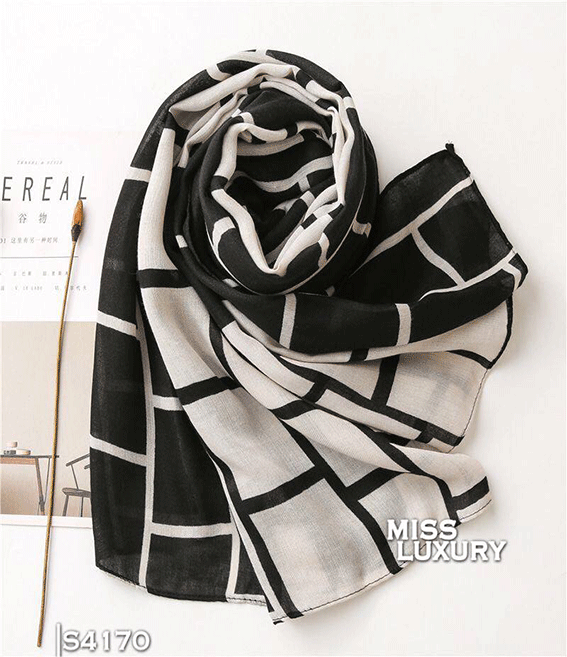 شال نخی وارداتی S4170