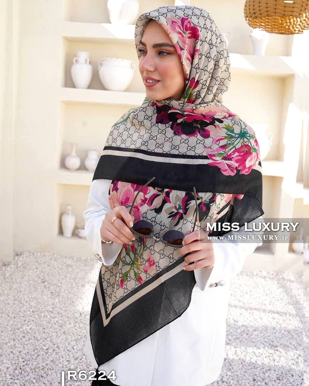 روسری نخ اعلا گل گوچی حاشیه مشکی میس لاکچری