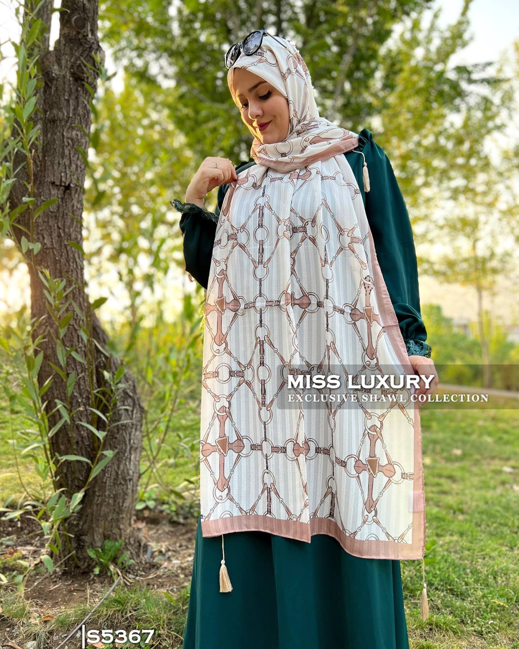 شال نخی ژاکارد کرم سفید میس لاکچری