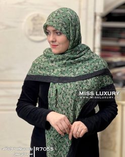 روسری نخی پلیسه سرمه ای سبز گلگلی وارداتی میس لاکچری