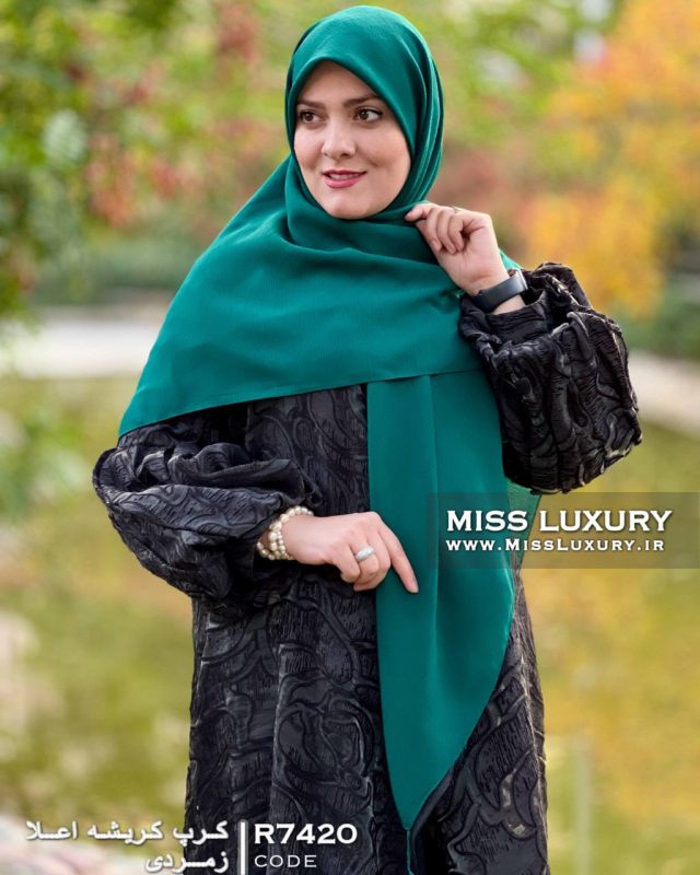 روسری مجلسی کرپ کریشه کره ای زمردی R7420 - میس لاکچری