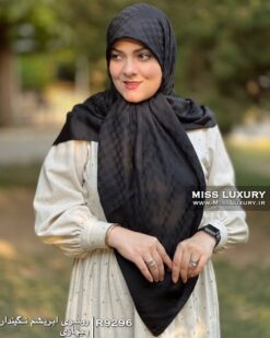 روسری ابریشم نگیندار پیچازی میس لاکچری