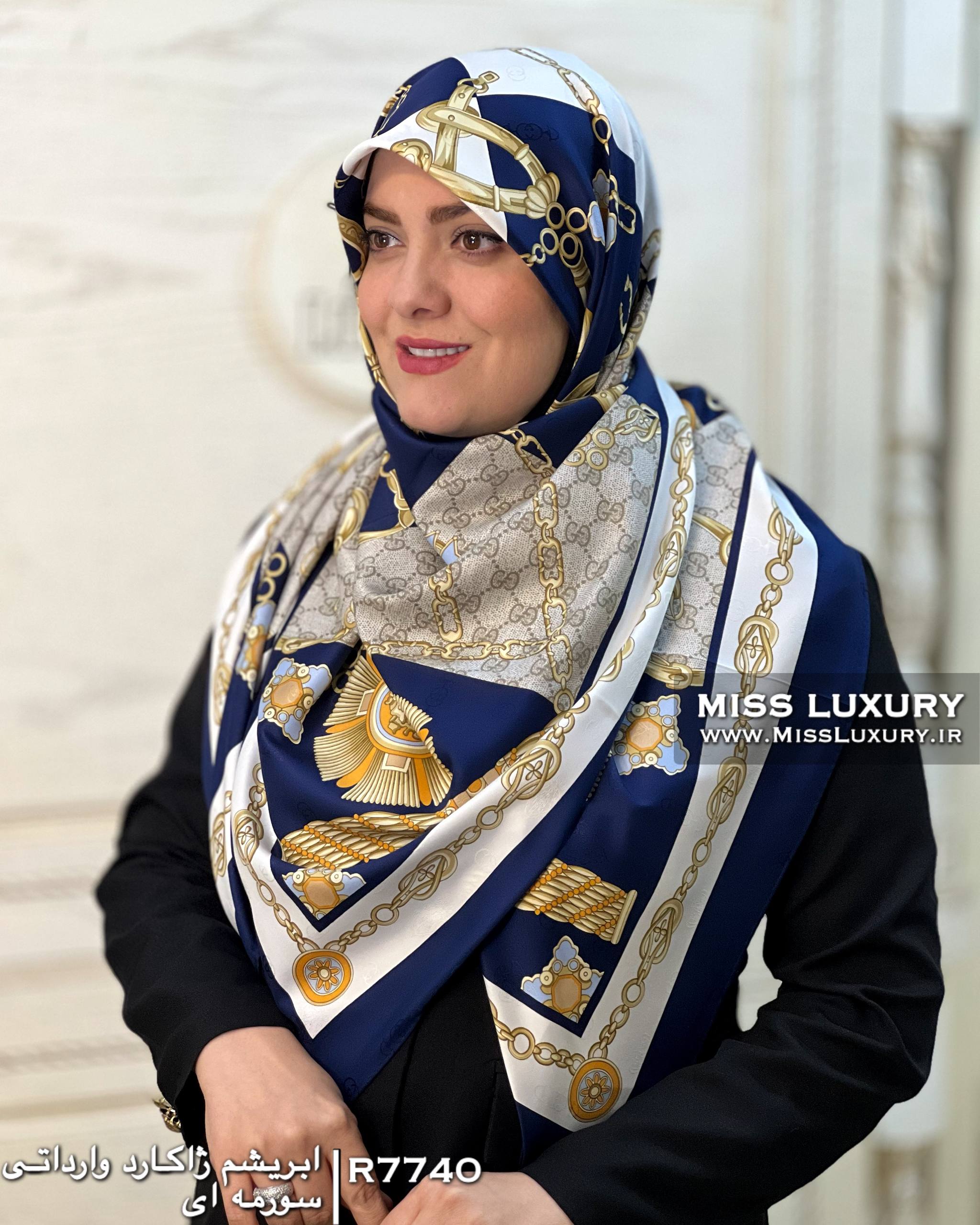 روسری ابریشم ژاکارد وارداتی سورمه ای میس لاکچری