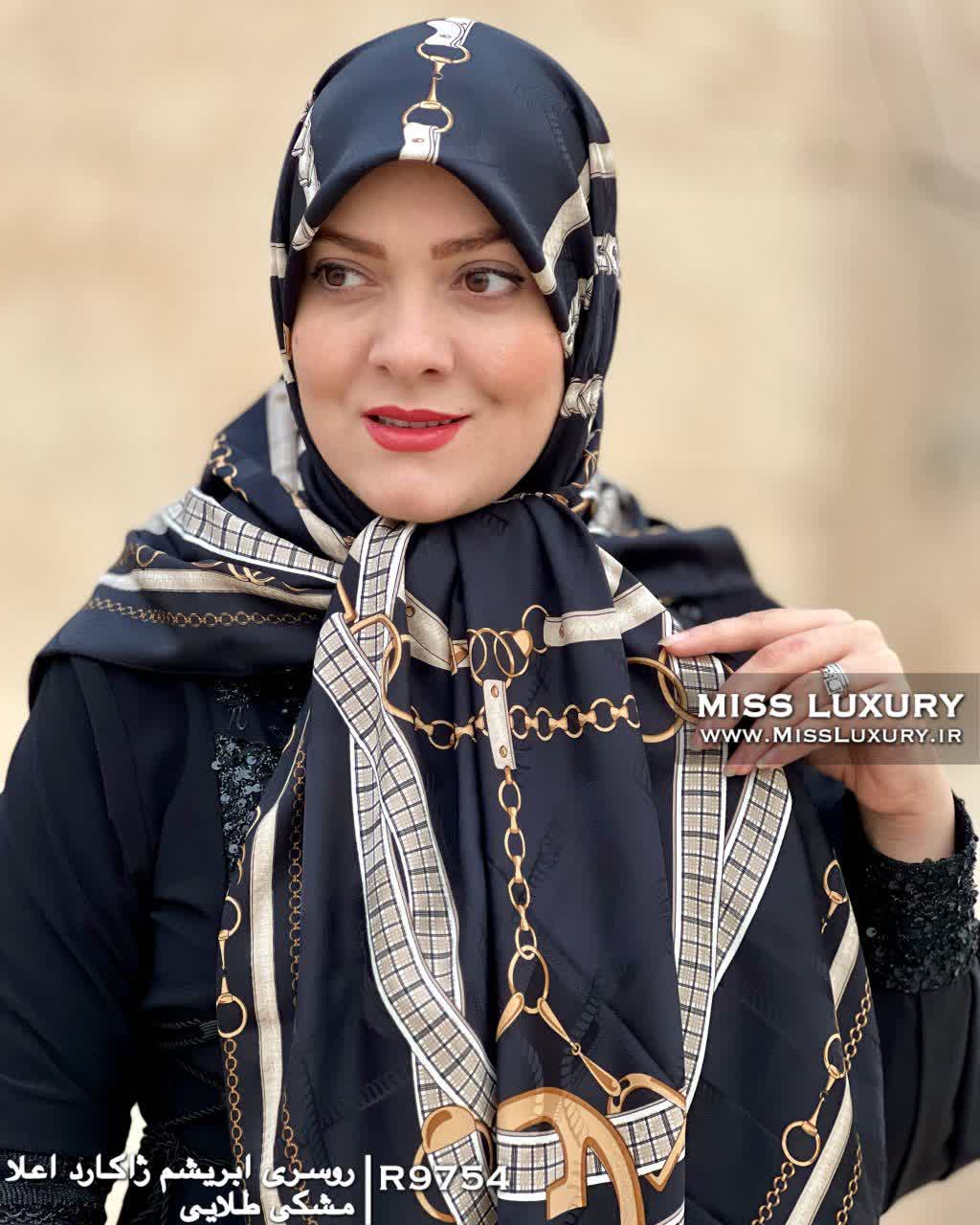 روسری ابریشم ژاکارد اعلا مشکی طلایی R9754 - Image 2