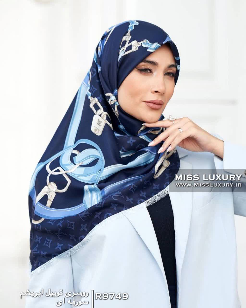روسری توییل ابریشم سورمه ای میس لاکچری