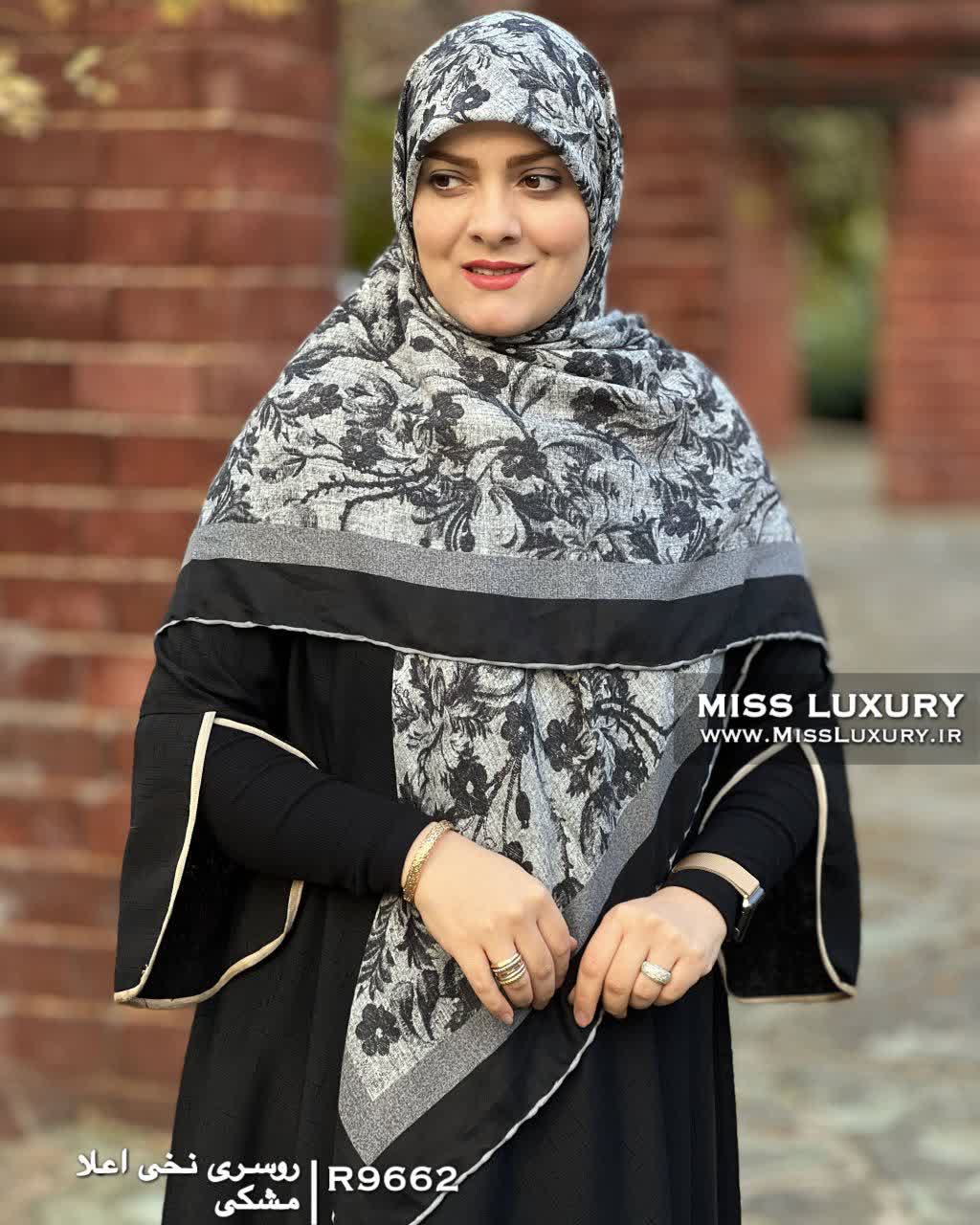 روسری نخی اعلا مشکی میس لاکچری