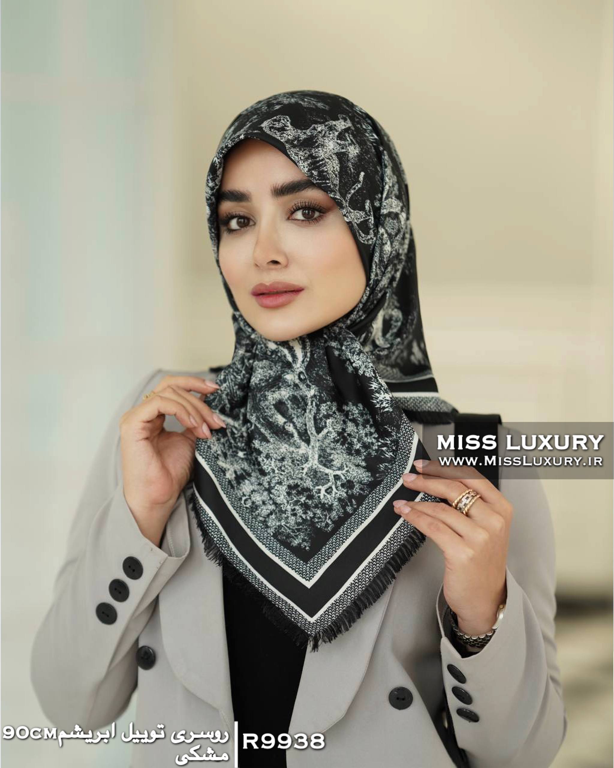روسری توییل ابریشم مشکی میس لاکچری