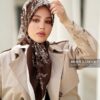 روسری توییل ابریشم قهوه ای میس لاکچری