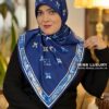روسری توییل ابریشم وارداتی سورمه ای میس لاکچری