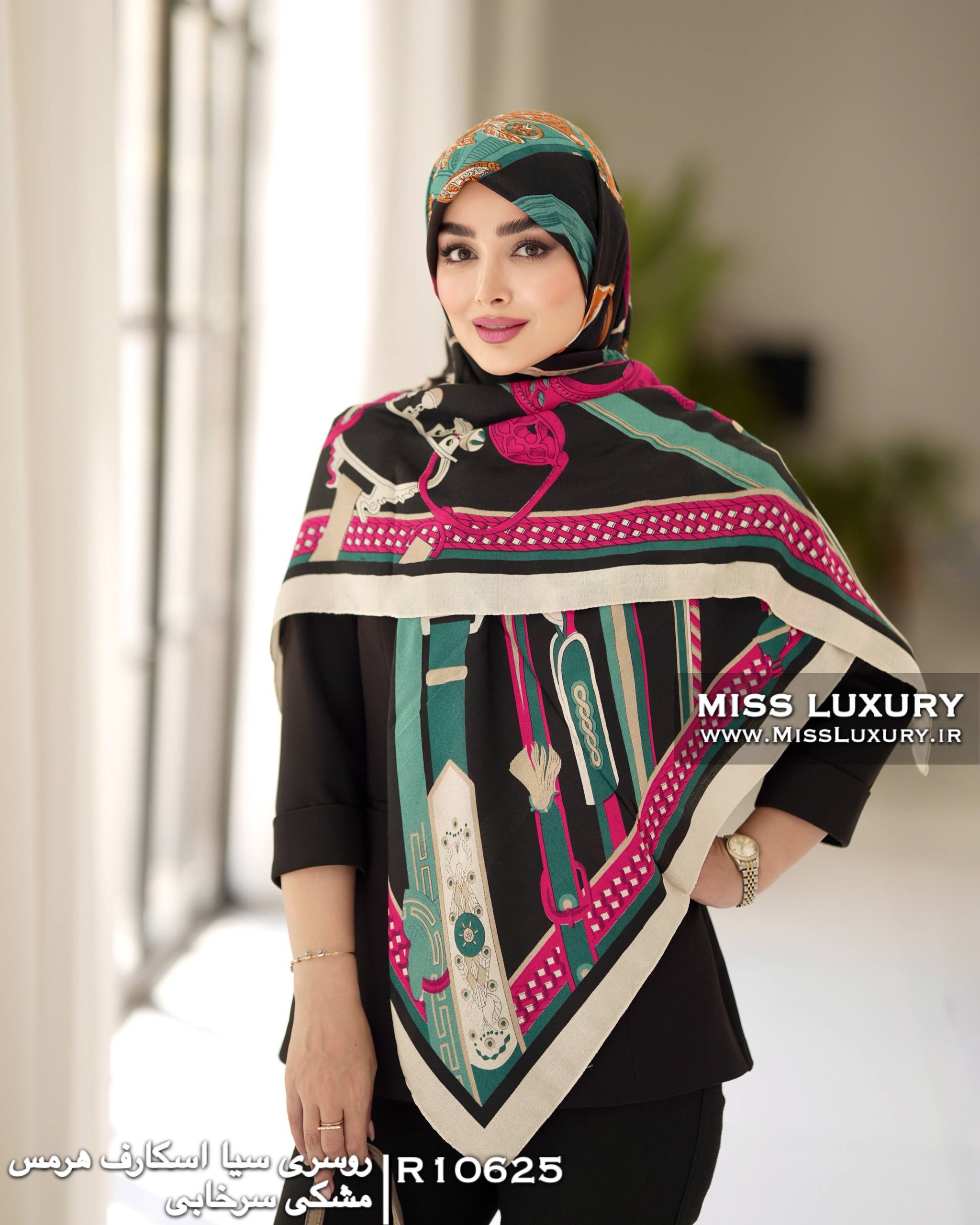 روسری سیا اسکارف هرمس مشکی سرخابی میس لاکچری